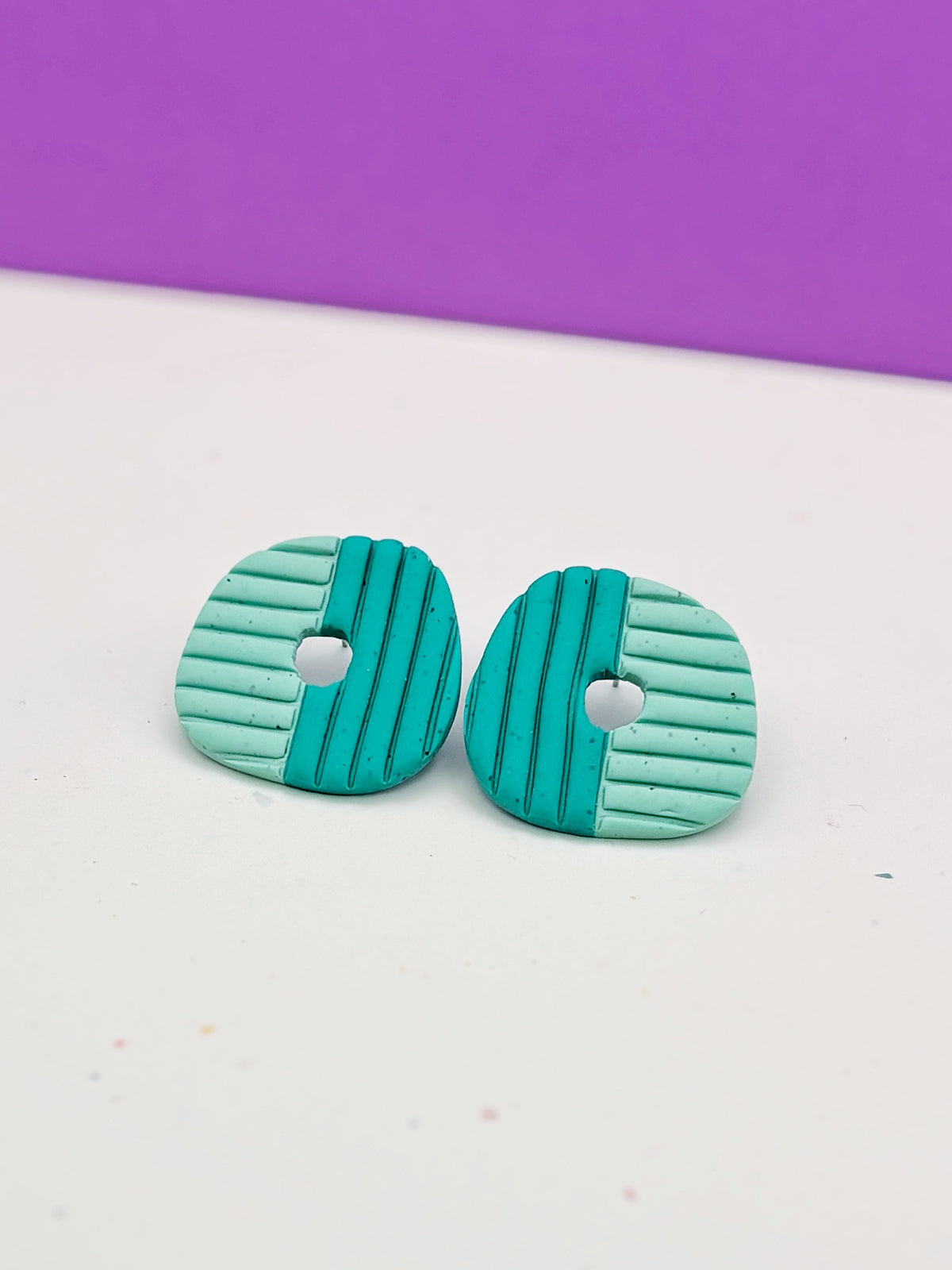 Stud Color Block