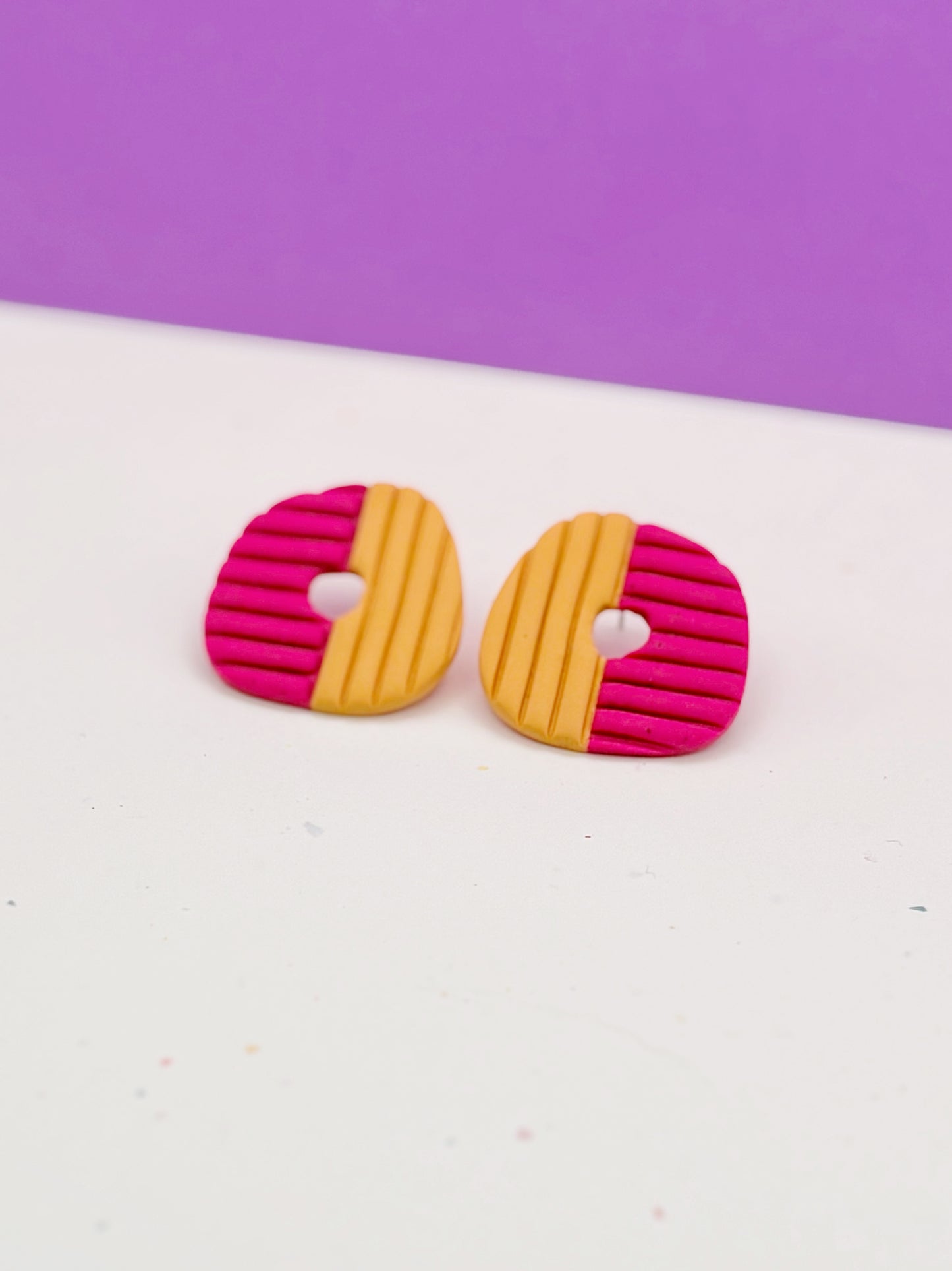 Stud Color Block