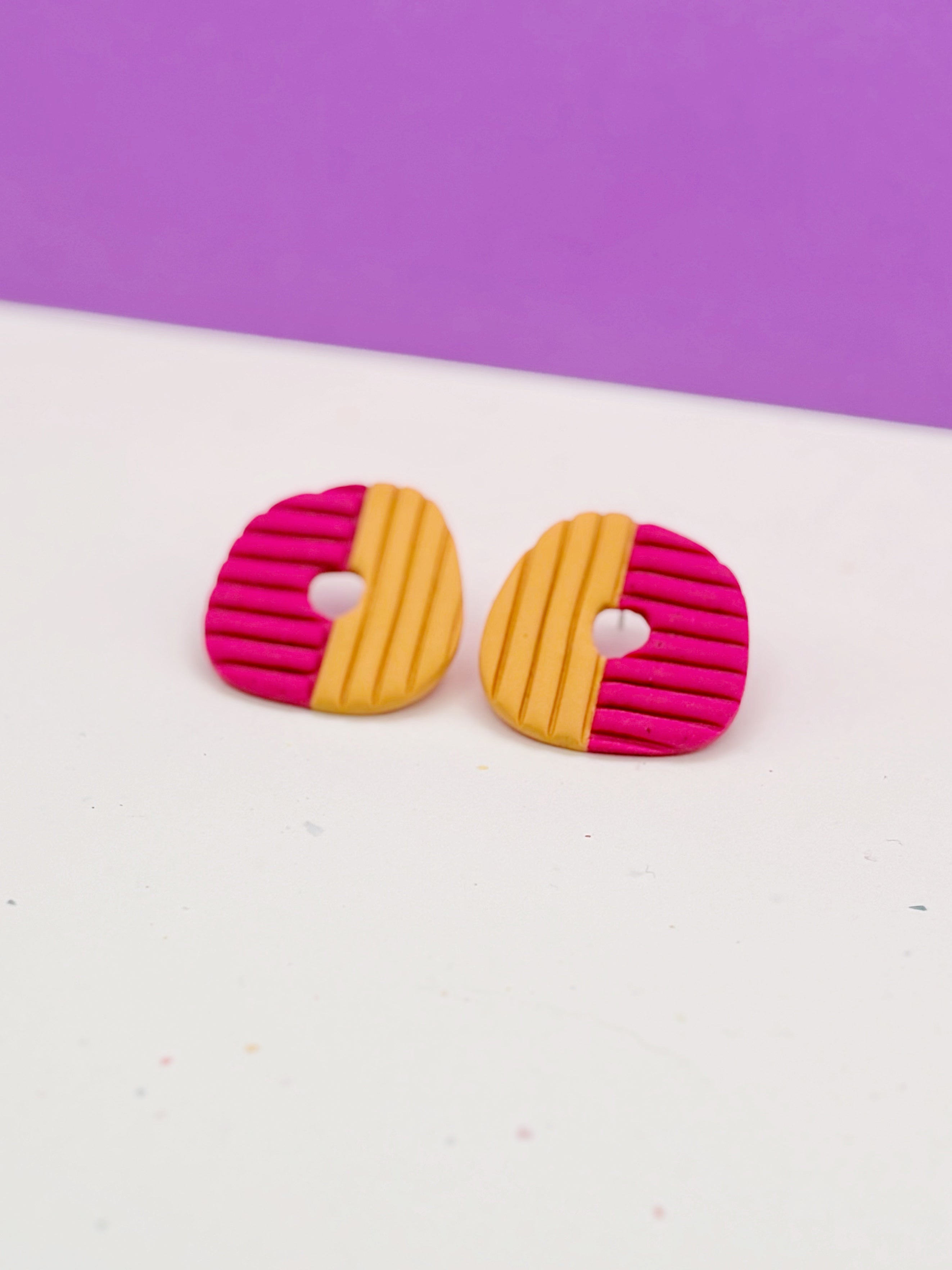 Stud Color Block
