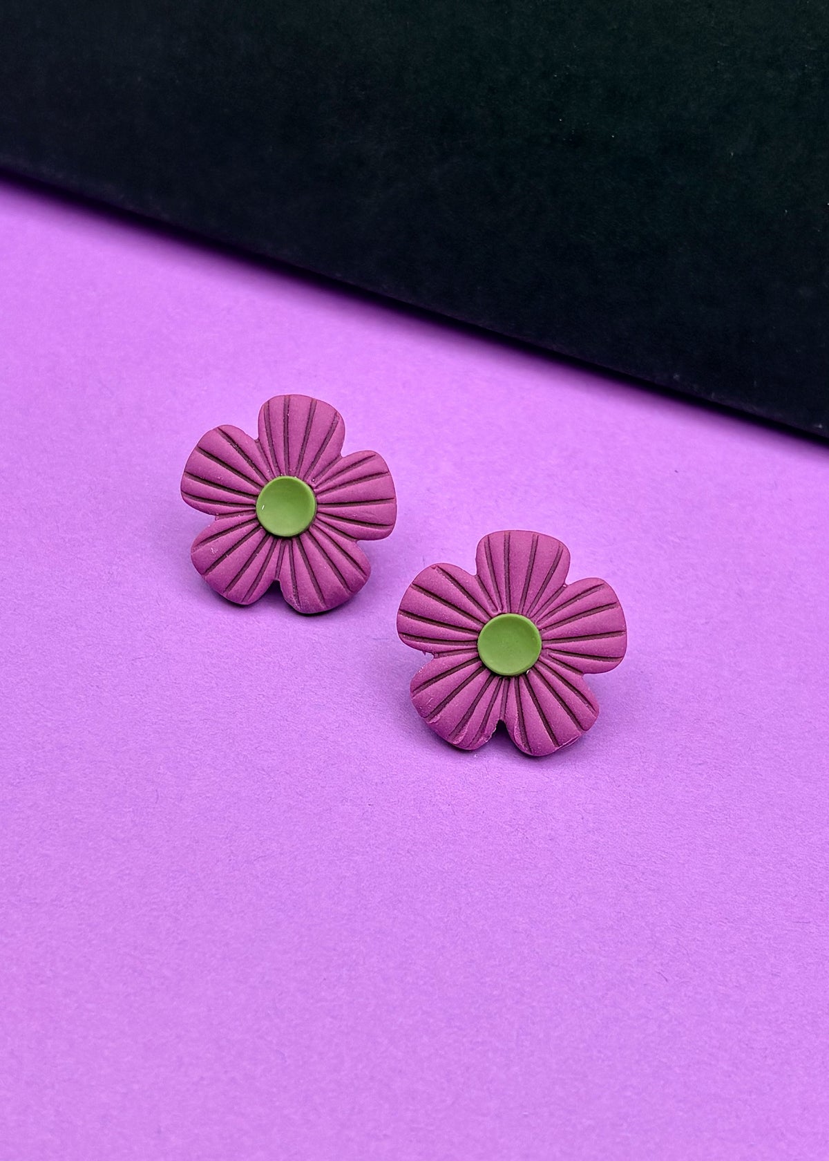Flower 2 cm