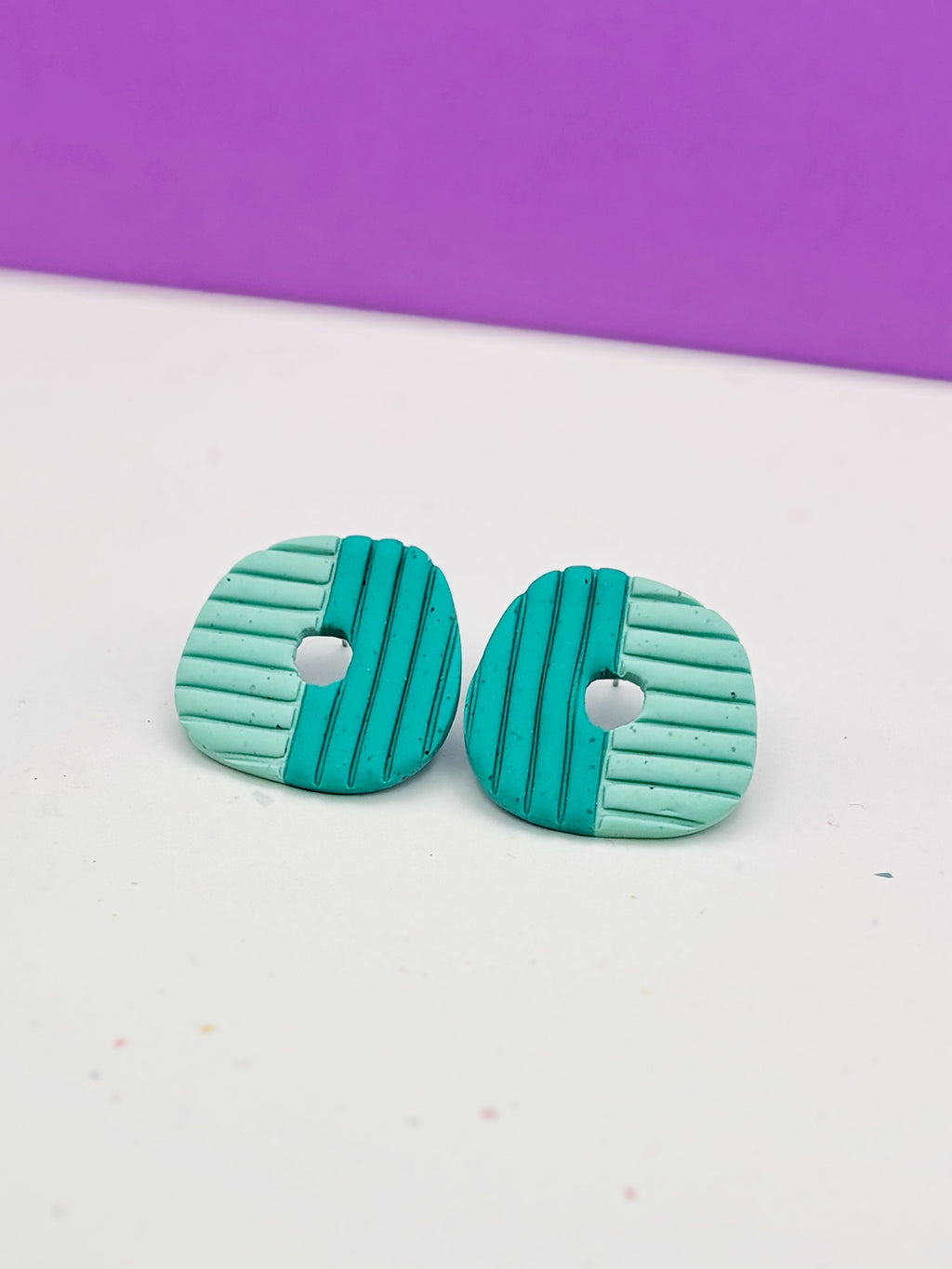Stud Color Block